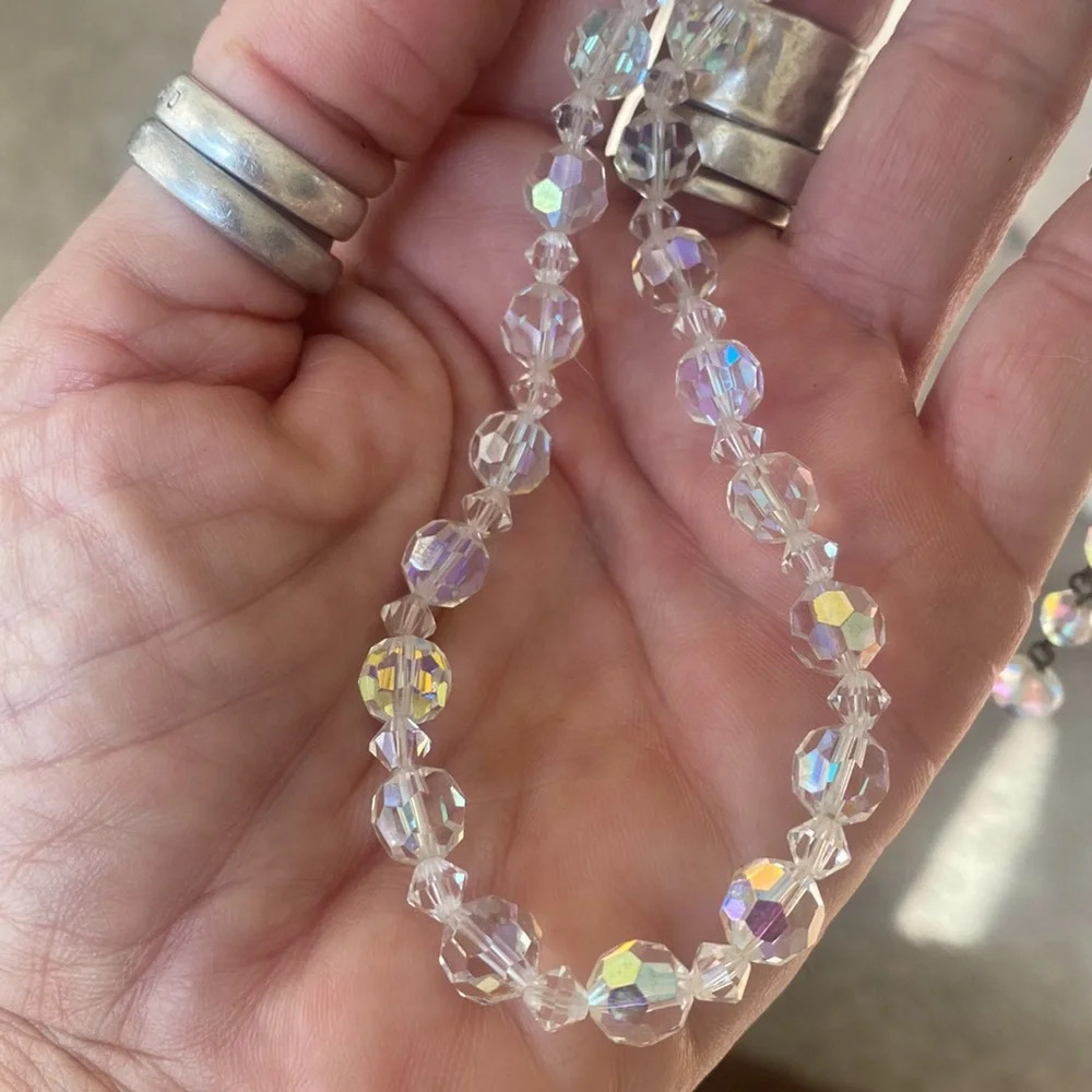 Magical Vintage Glass Crystal Beaded Necklace - Picture 2 of 7